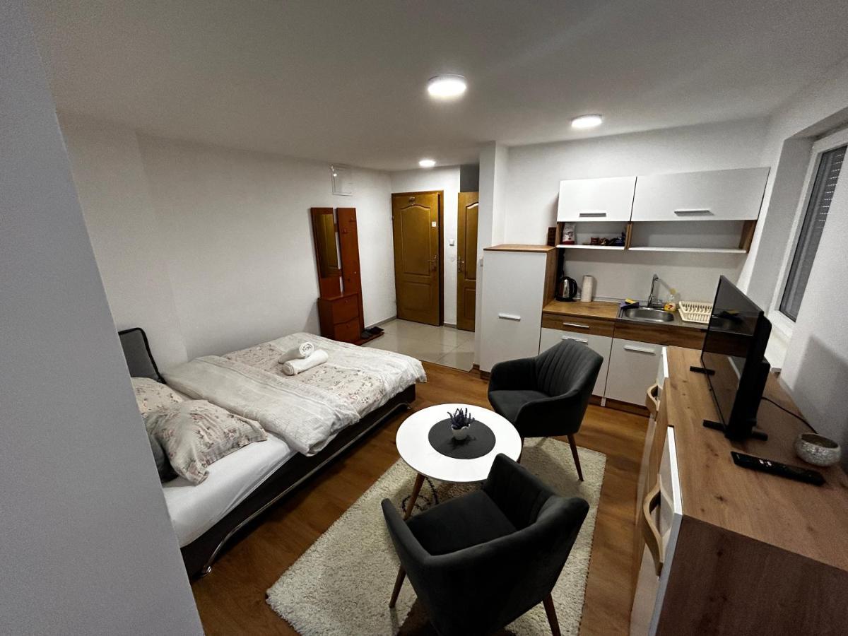 Apartmani Venci Travnik Buitenkant foto